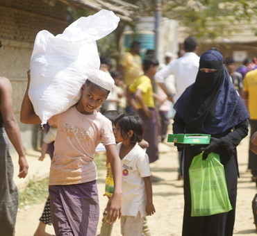  Feed The Fasting Rohingya Refugees