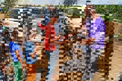 Importance of Helping Others in Islam 