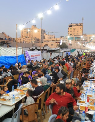 Human Appeal hosts global Grand Iftars providing 250,000 meals this Ramadan